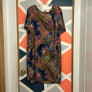 Women’s paisley dress with pockets